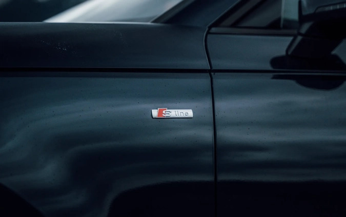 Audi A4 cena 94900 przebieg: 140000, rok produkcji 2017 z Susz małe 742